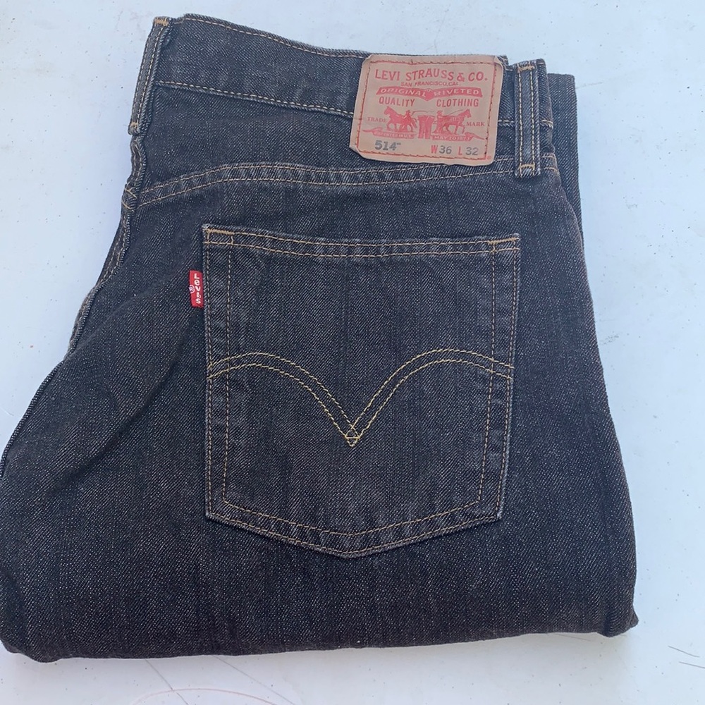 Men Levi Jean size 36x32 style 514